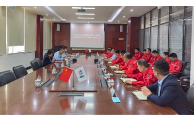 水發(fā)集團(tuán)黨委委員、副總經(jīng)理王東凱一行到鄂爾多斯水發(fā)燃?xì)夤鹃_展基層黨建聯(lián)系點(diǎn)調(diào)研并講授黨課